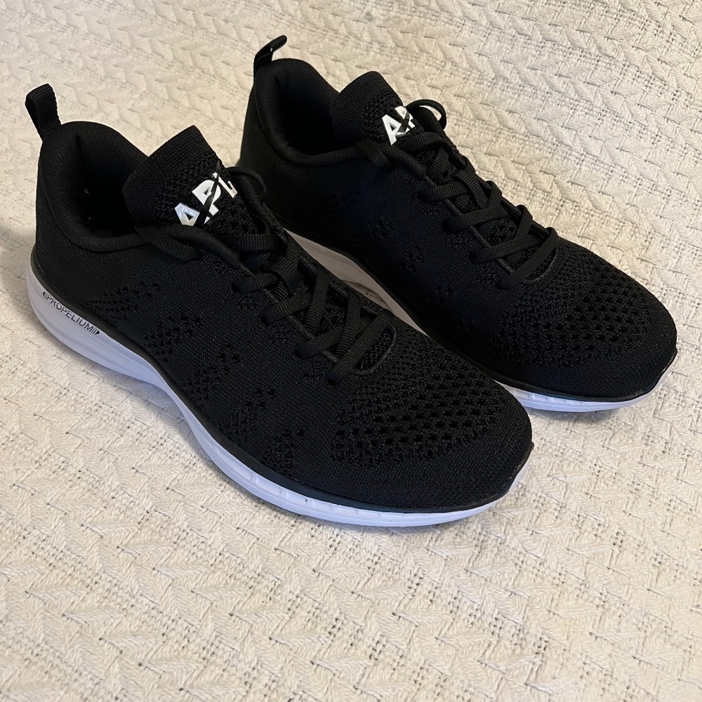 NWOB APL Women's TechLoom Pro Athletic Running Shoes Size 8